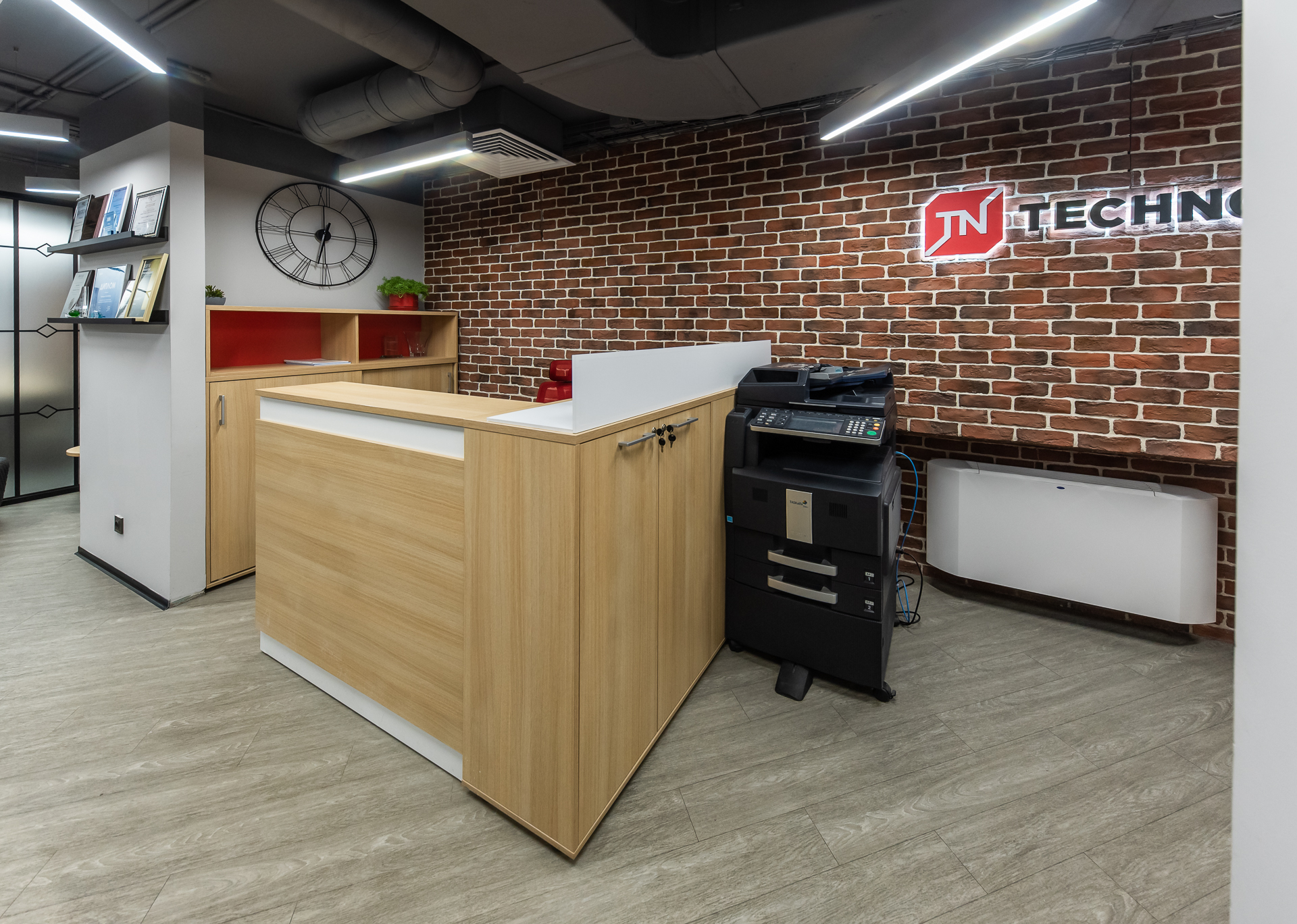 Стойки reception. Изображение №1