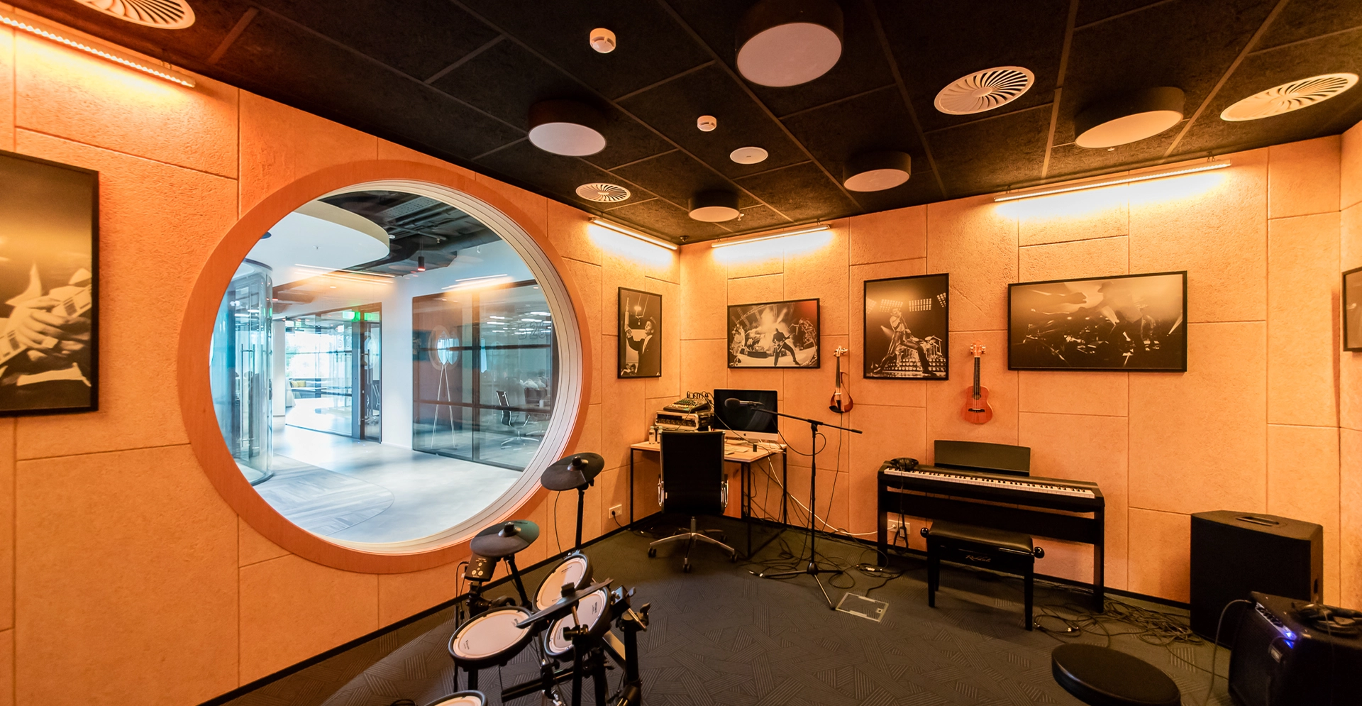 Фото проекта: Mail.ru Group. Изображение № 6