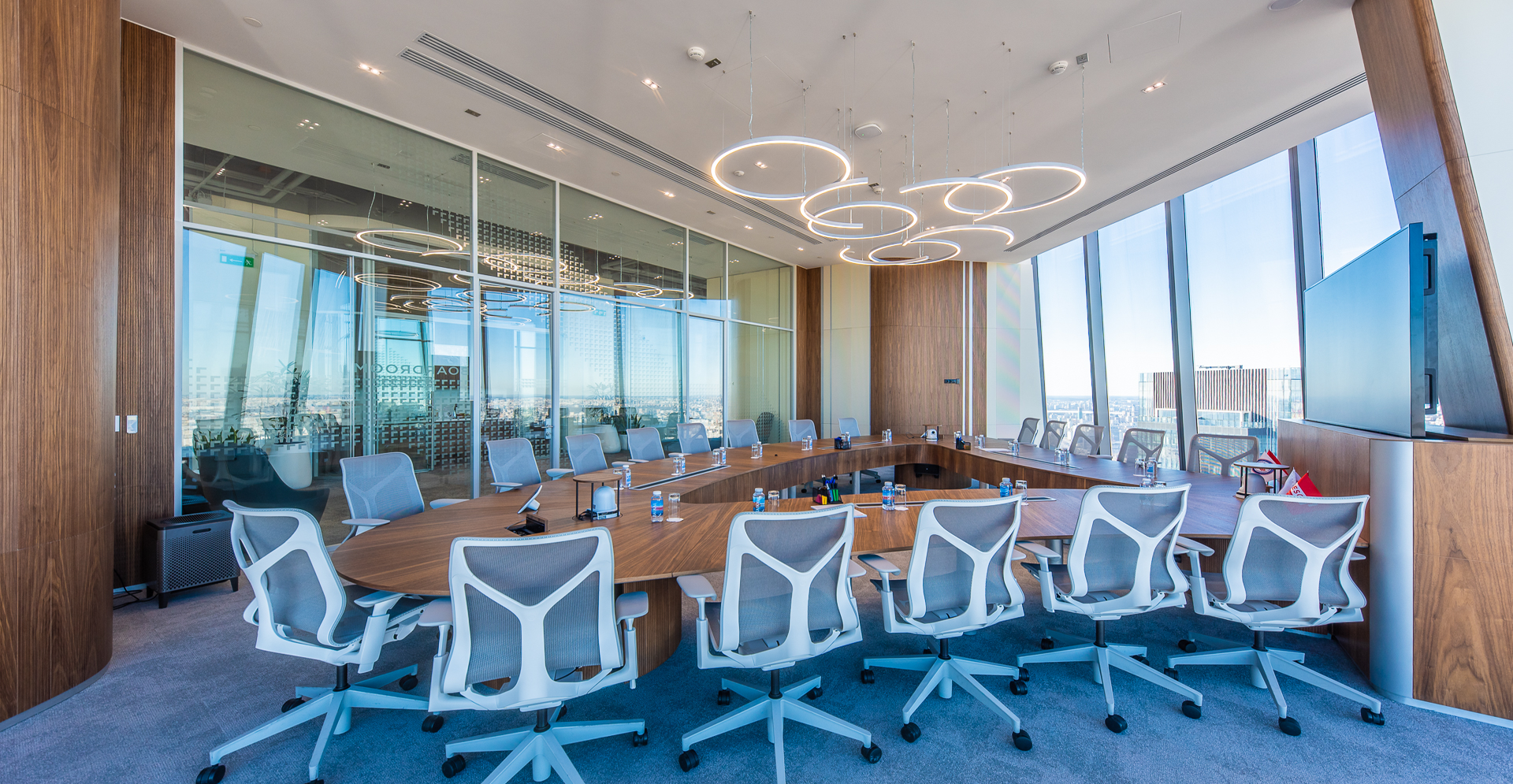 Фото проекта: Nayada установила перегородки в офисе PESCO. Изображение № 6