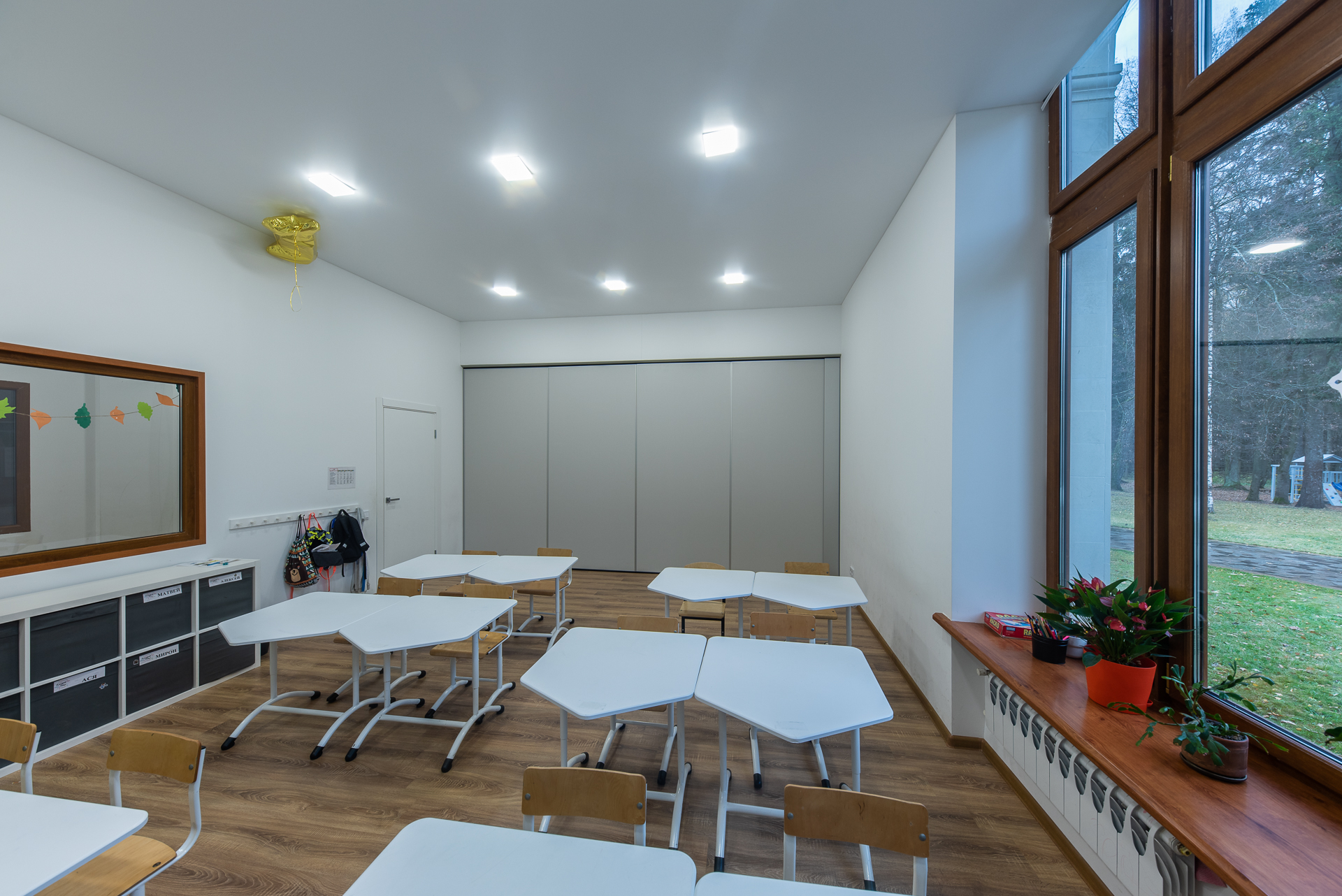 Nayada поставила в SmartSchool трансформируемые перегородки SmartWall H5. Изображение № 1