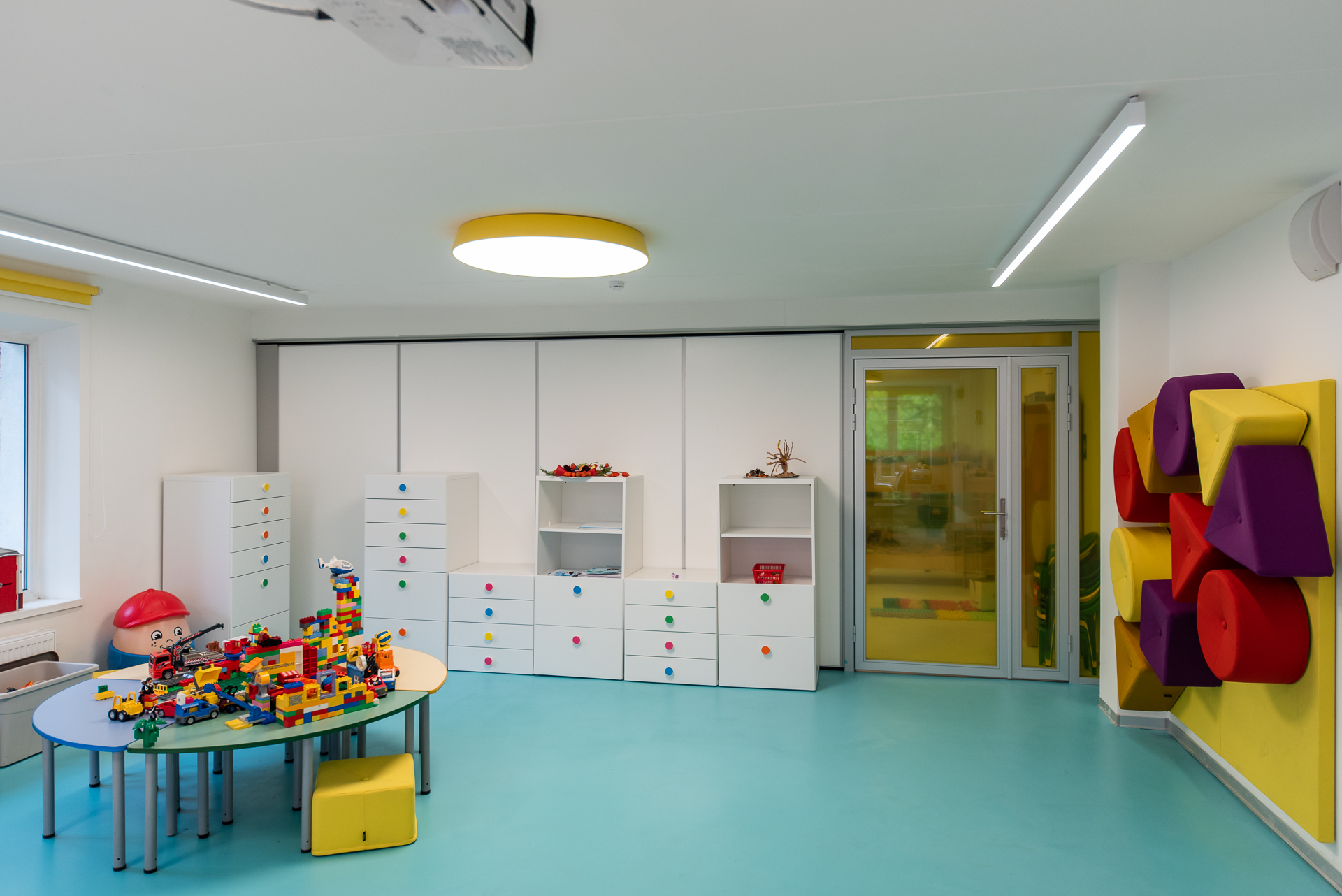 SmartWall H5F-S (School). Изображение №1